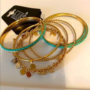 Bangle bracelet set